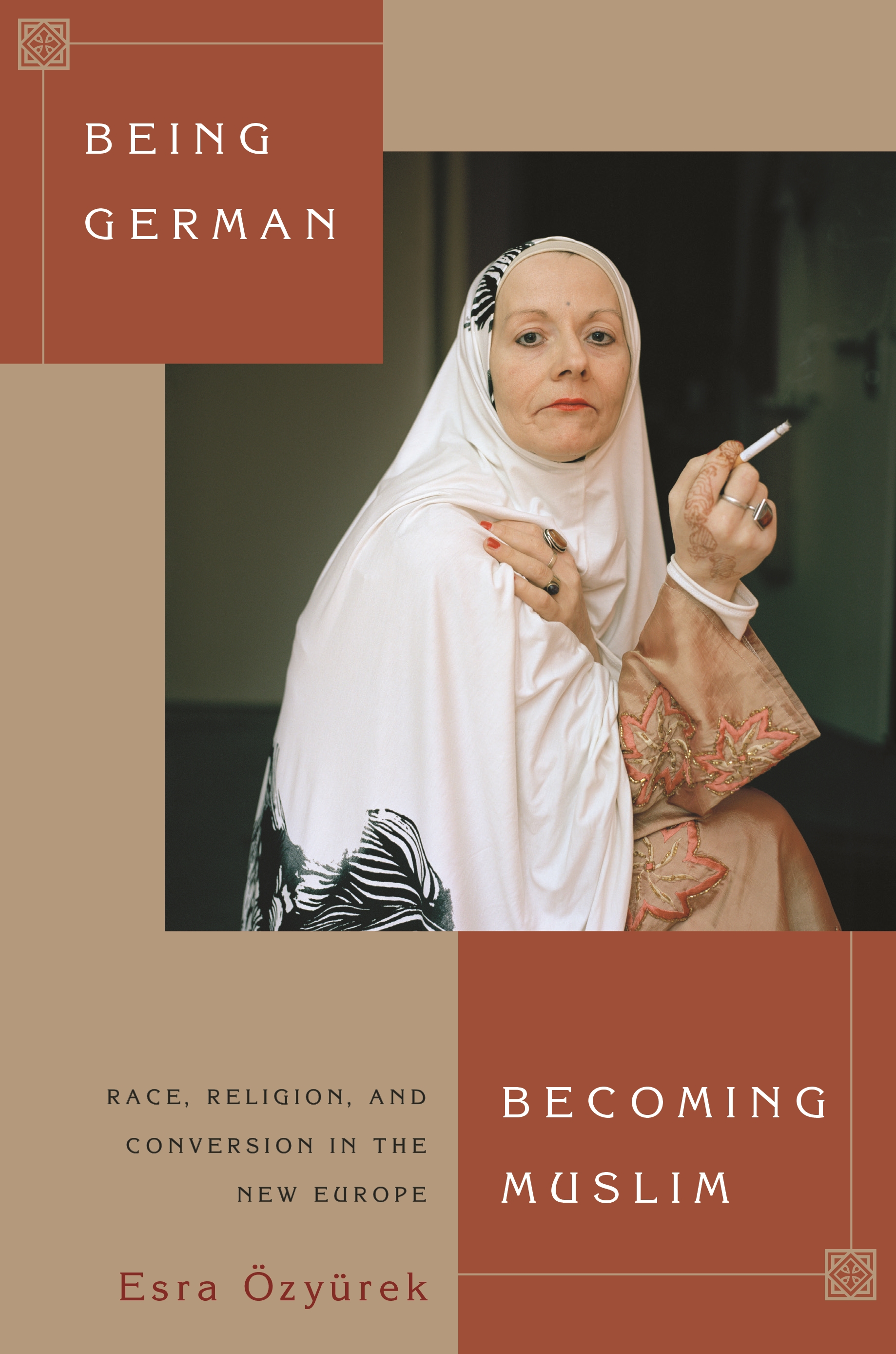 Being　German,　Muslim　Becoming　Princeton　University　Press